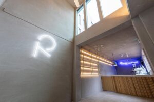 Ryo　 Instagram - 愛知県岡崎市に僕の完全プロデュースカフェ、「R COFFEE STAND」を作りました。